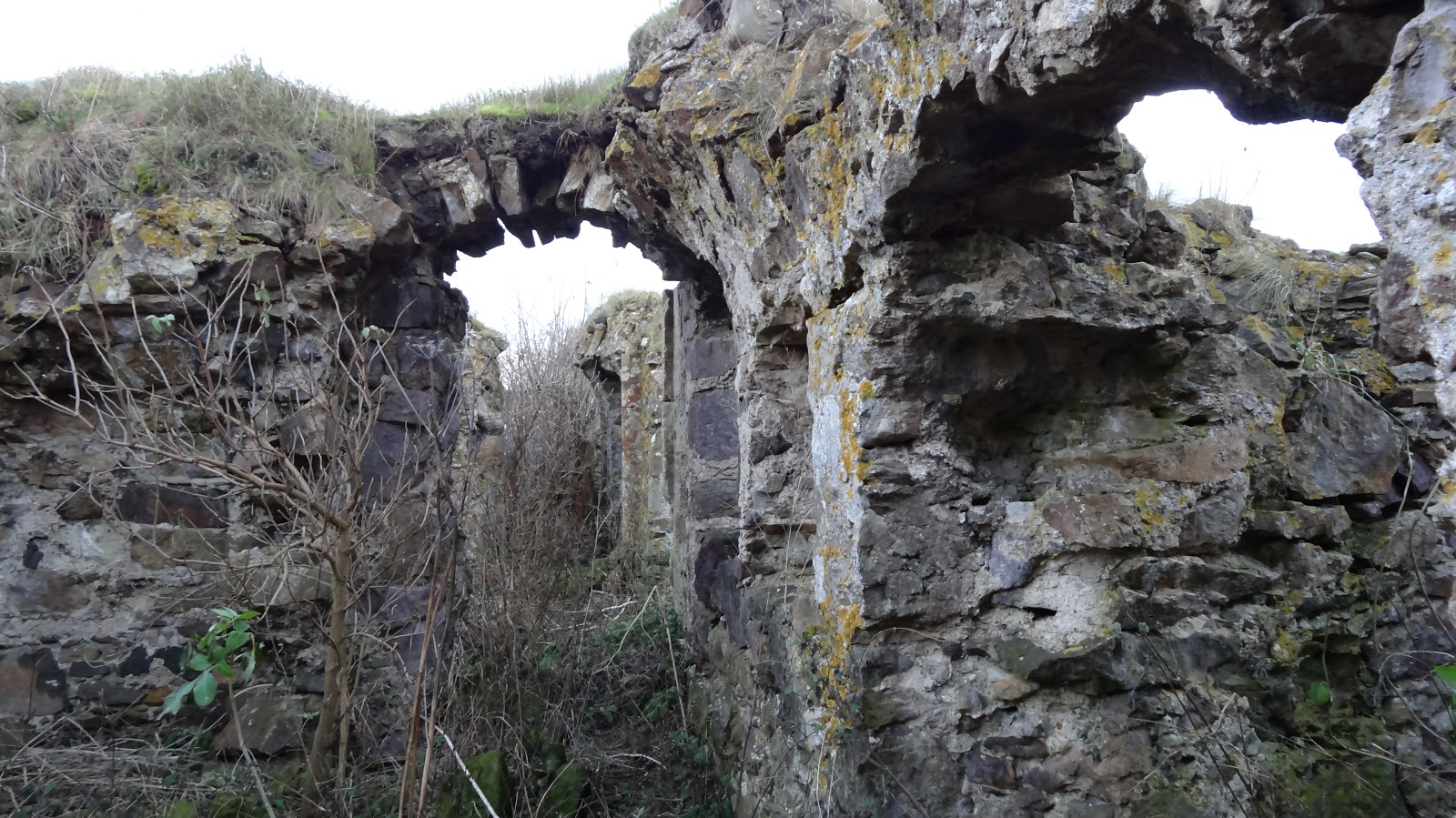 BikELove Scotland Hopetoun Monument, Athelstaneford & Barnes Castle