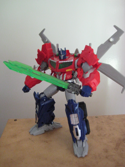Blog #323: Toy Review: Transformers Prime Beast Hunters Voyager