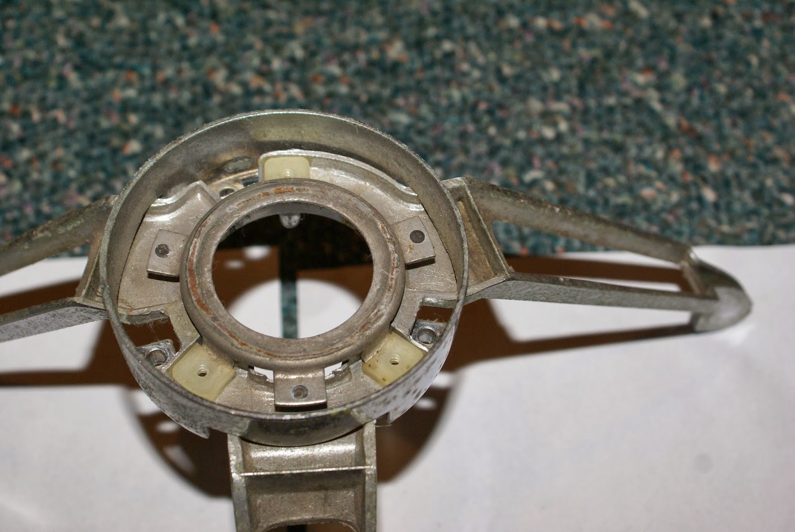 The Care and Feeding of Ponies: Deluxe steering wheel horns for 1965