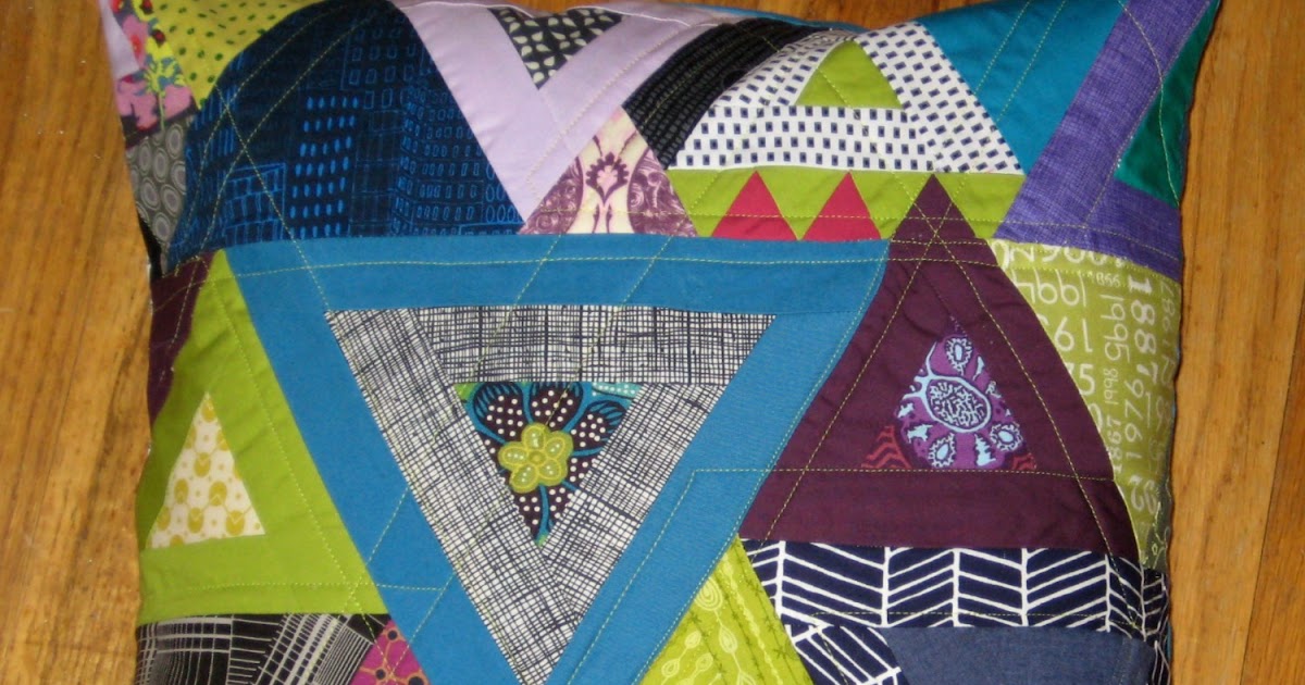 alimakes Finished Triangles Pillow