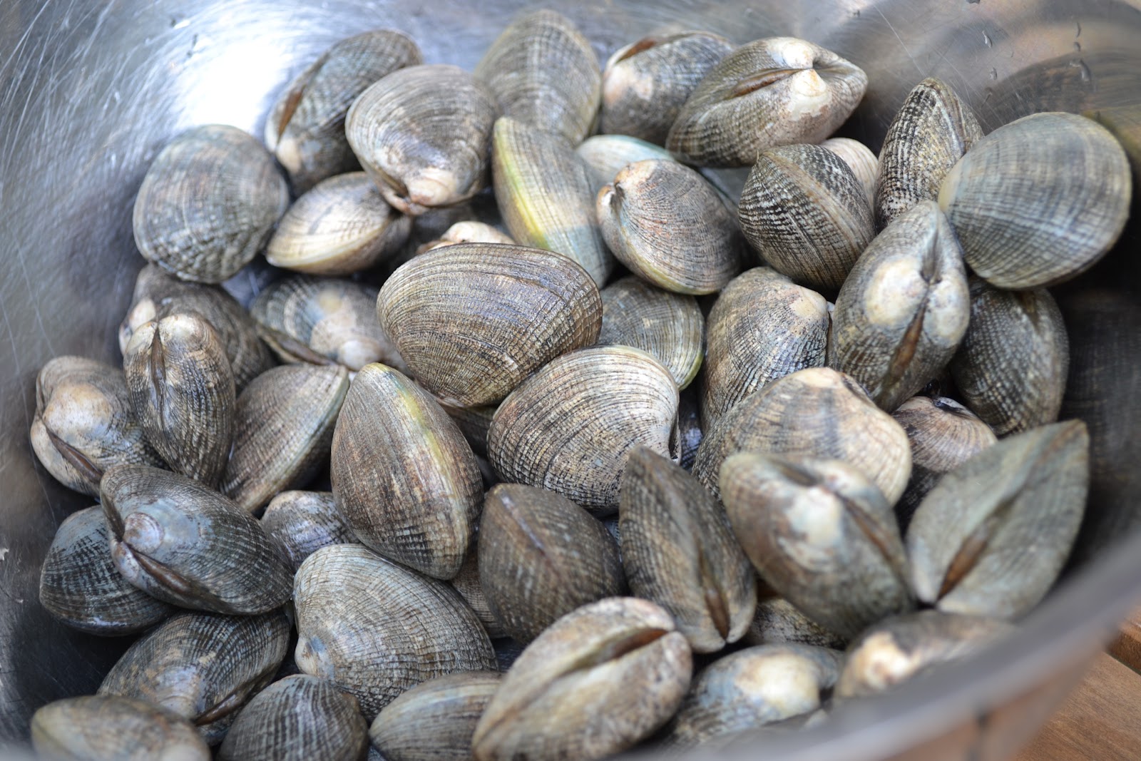 The Foodie Couple Thai Steamer Clams