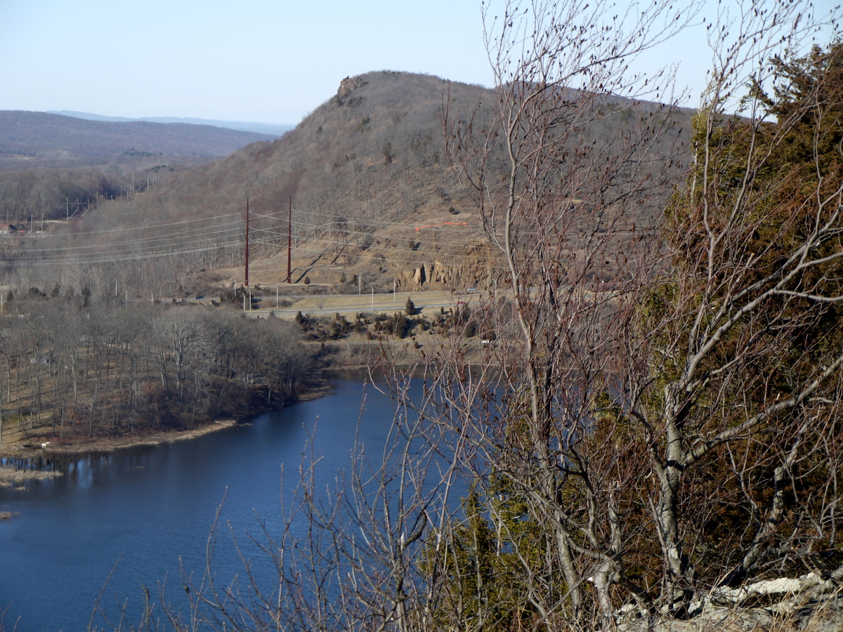 Along the NETCohos Reed's Gap to Black Pond
