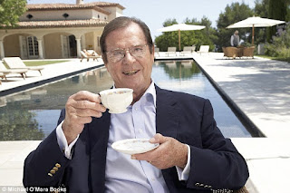 Roger%2BMoore1.jpg