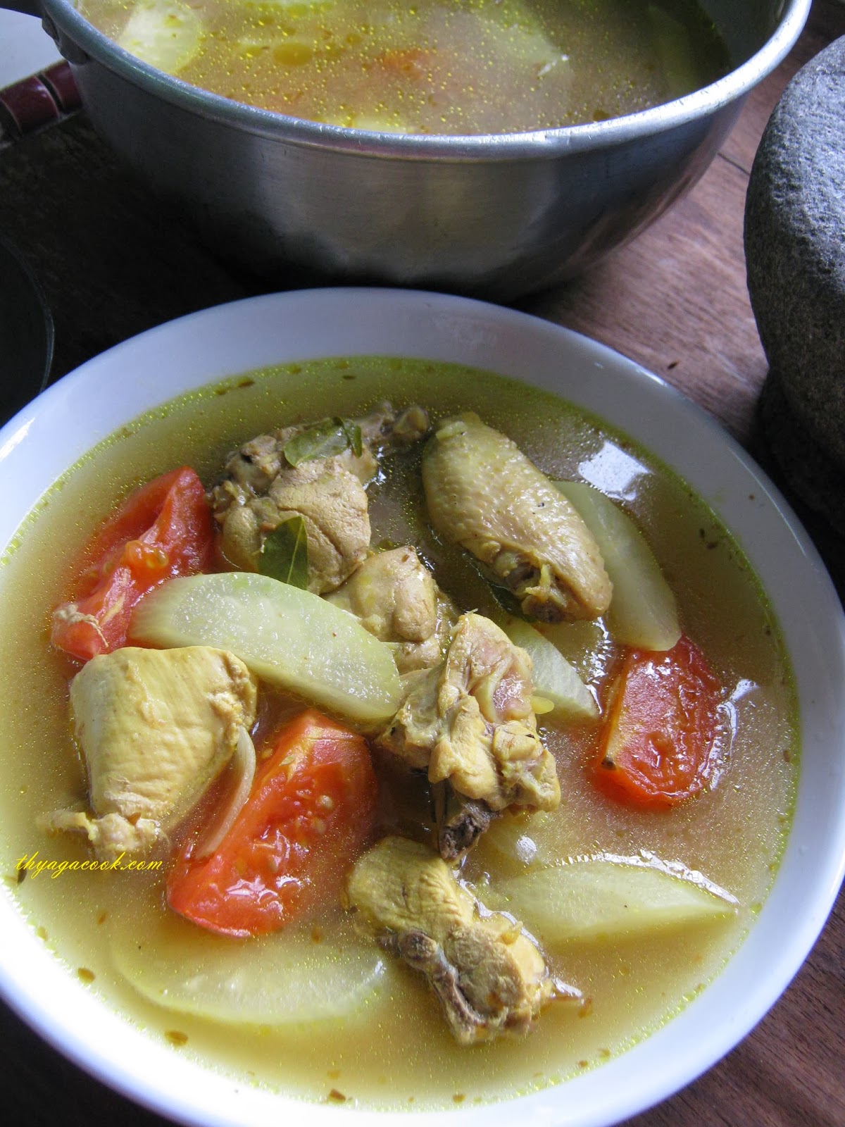 KARI LEAFS Malaysian flavour's CHICKEN RASAM WTH RADISH