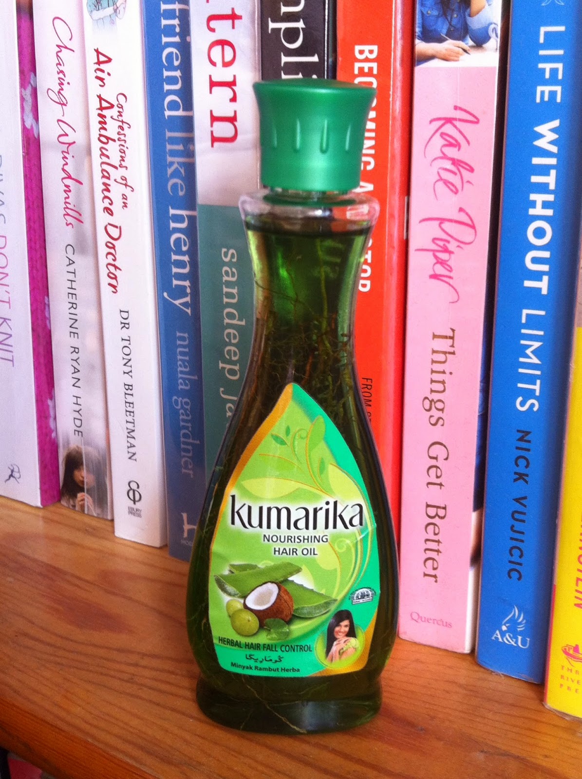 SHOBA SAYS....: Kumarika Nourishing Hair Oil Review