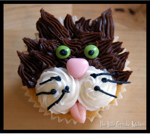 Catsparella Cat Cupcake Tuesdays