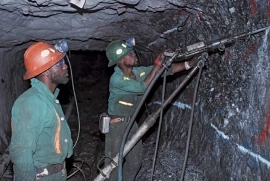 Em risco de perder emprego na RAS: Iminente acordo salva mineiros moçambicanos
