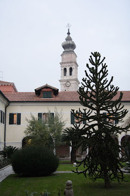 "San Lazzaro degli Armeni, Venice, 02" by Divot - https://ru.wikipedia.org/wiki/%D0%A4%D0%B0%D0%B9%D0%BB:San_Lazzaro_degli_Armeni,_Venice,_02.JPG. Licensed under CC0 via Wikimedia Commons - https://commons.wikimedia.org/wiki/File:San_Lazzaro_degli_Armeni,_Venice,_02.JPG#/media/File:San_Lazzaro_degli_Armeni,_Venice,_02.JPG