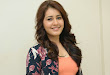 Rashi Khanna latest glamorous photos