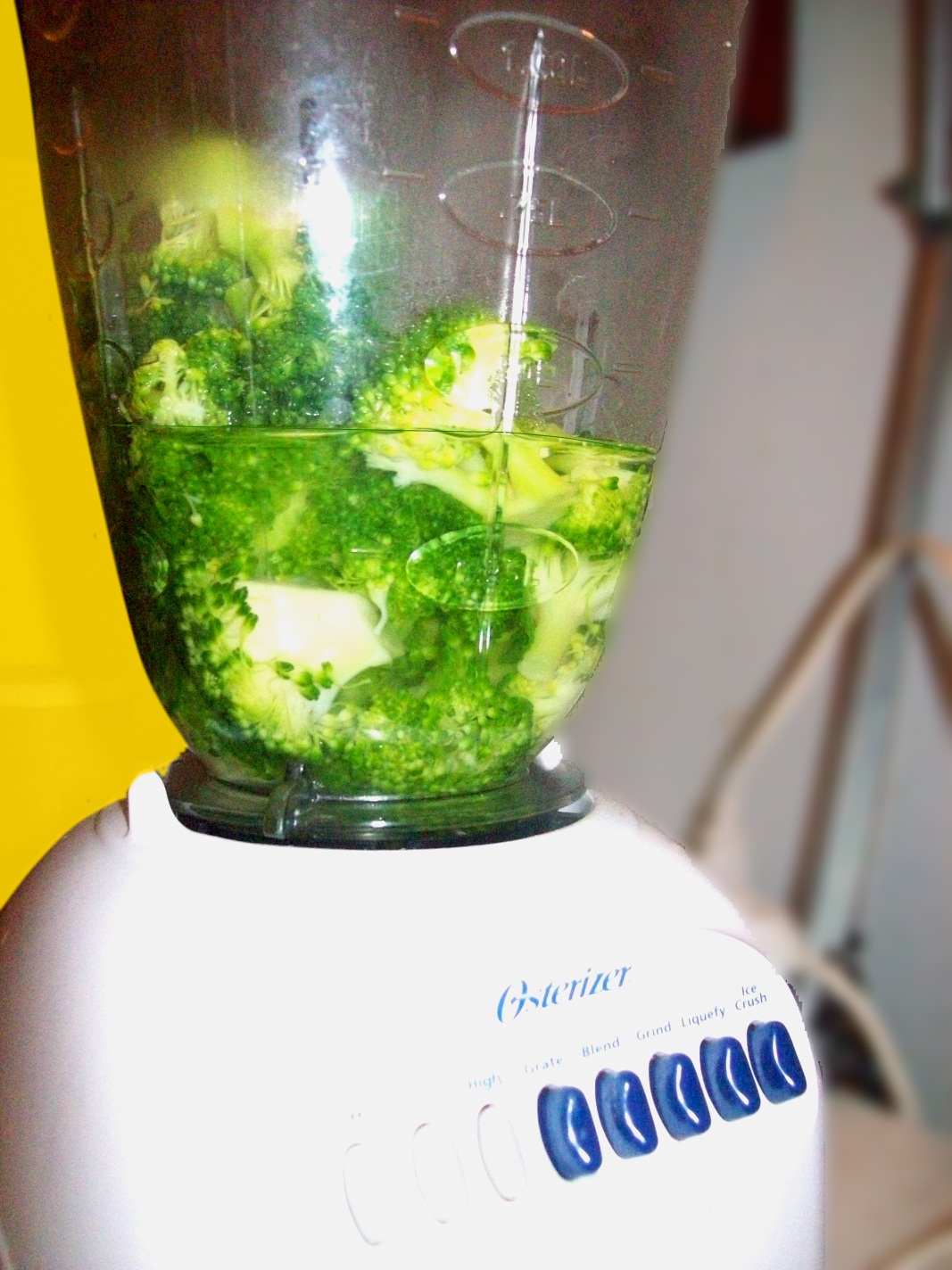 A Clean Start Brawny Broccoli Soup