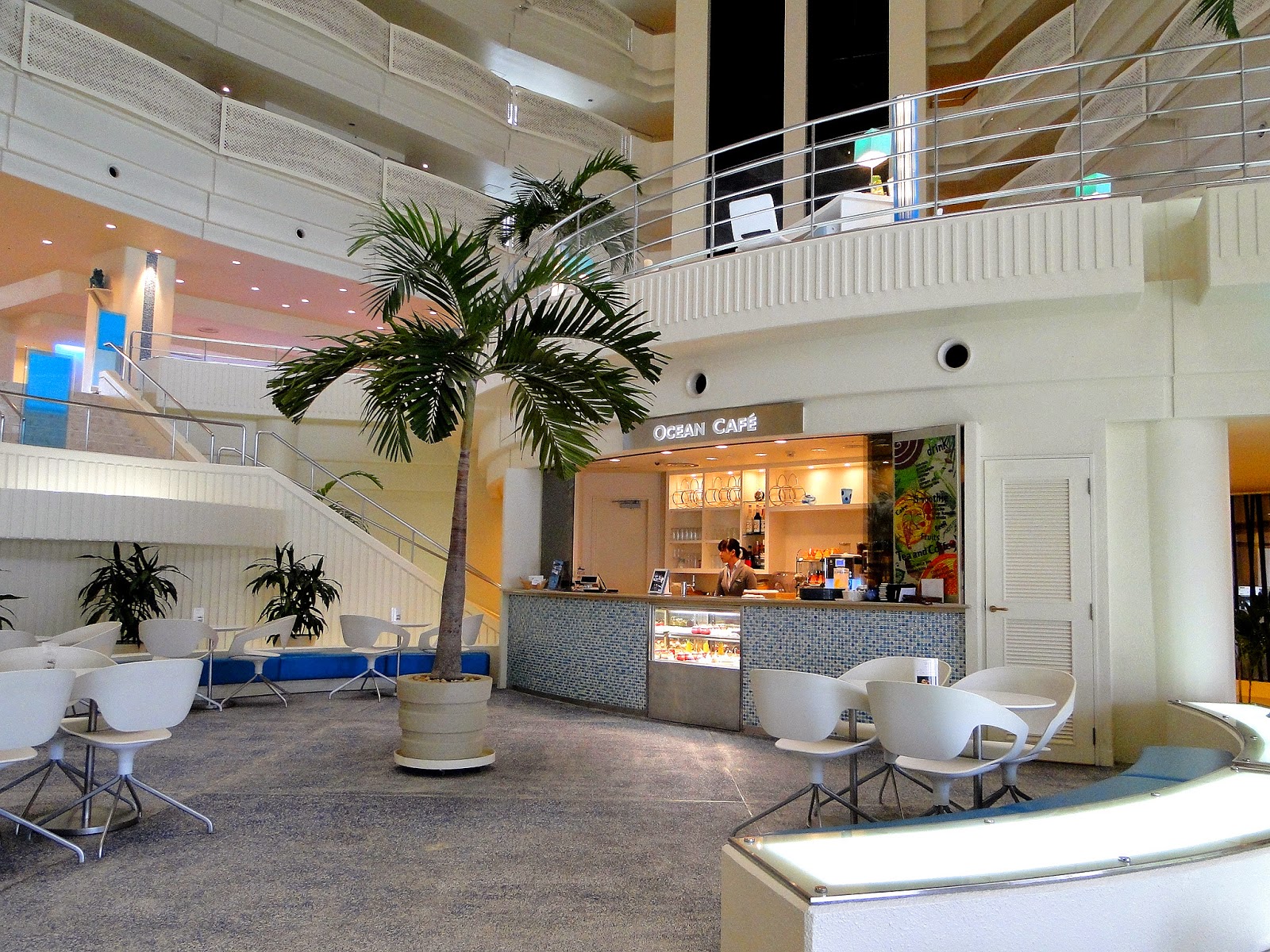 Ocean Café (Okinawa, JAPAN) ★★★☆☆ A traveling foodie's gastronomic