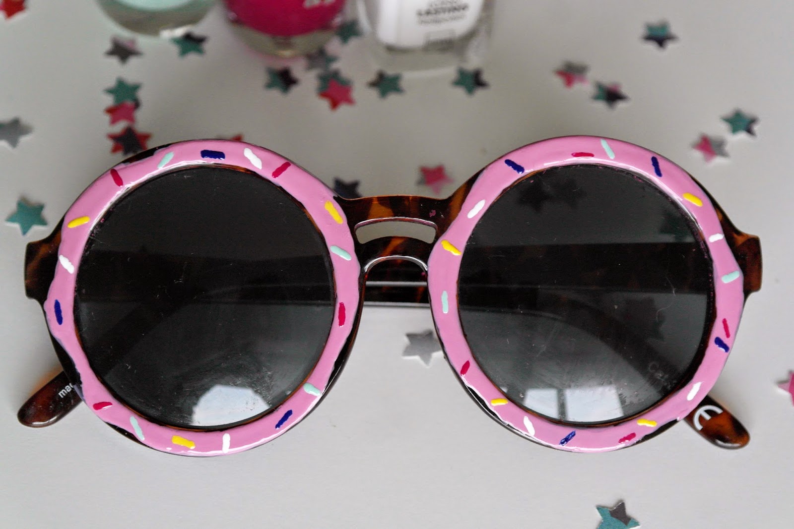 Former Parades | Fashion, personal style and events : DIY: Donut Sunglasses