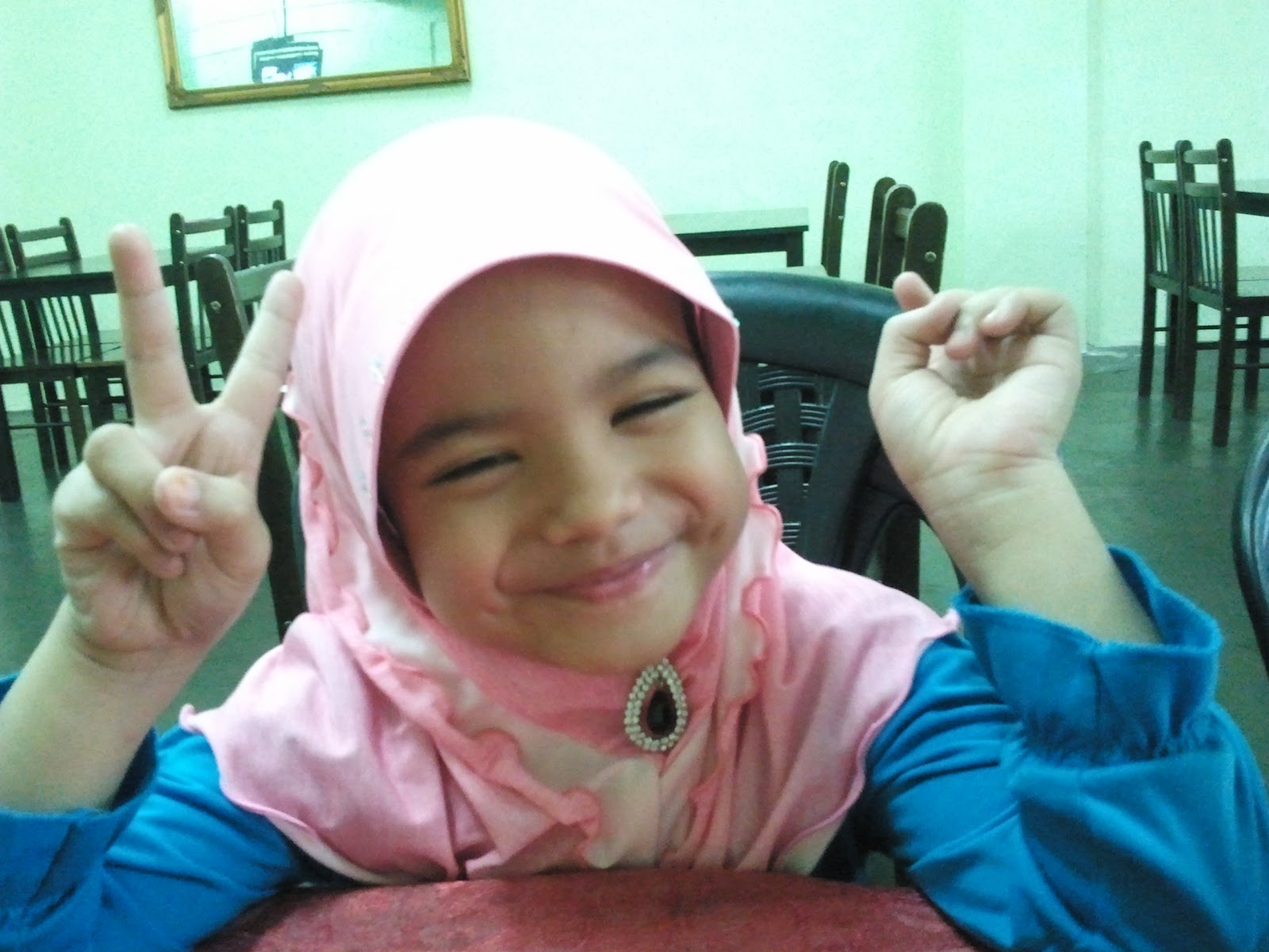 gambar anak2 perempuan | Our Lovely Blog