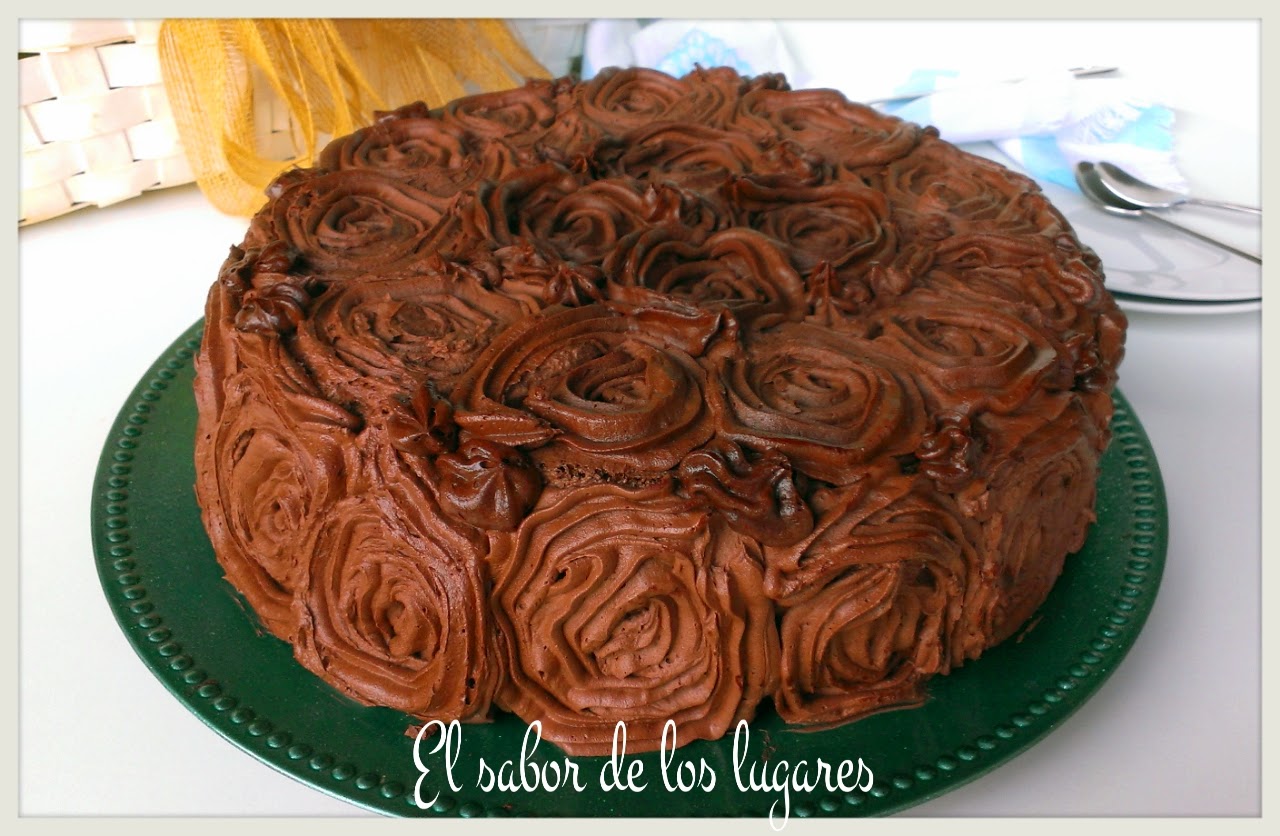 Primer Cumpleblog Y Tarta De Rosas Con Chocolate.
