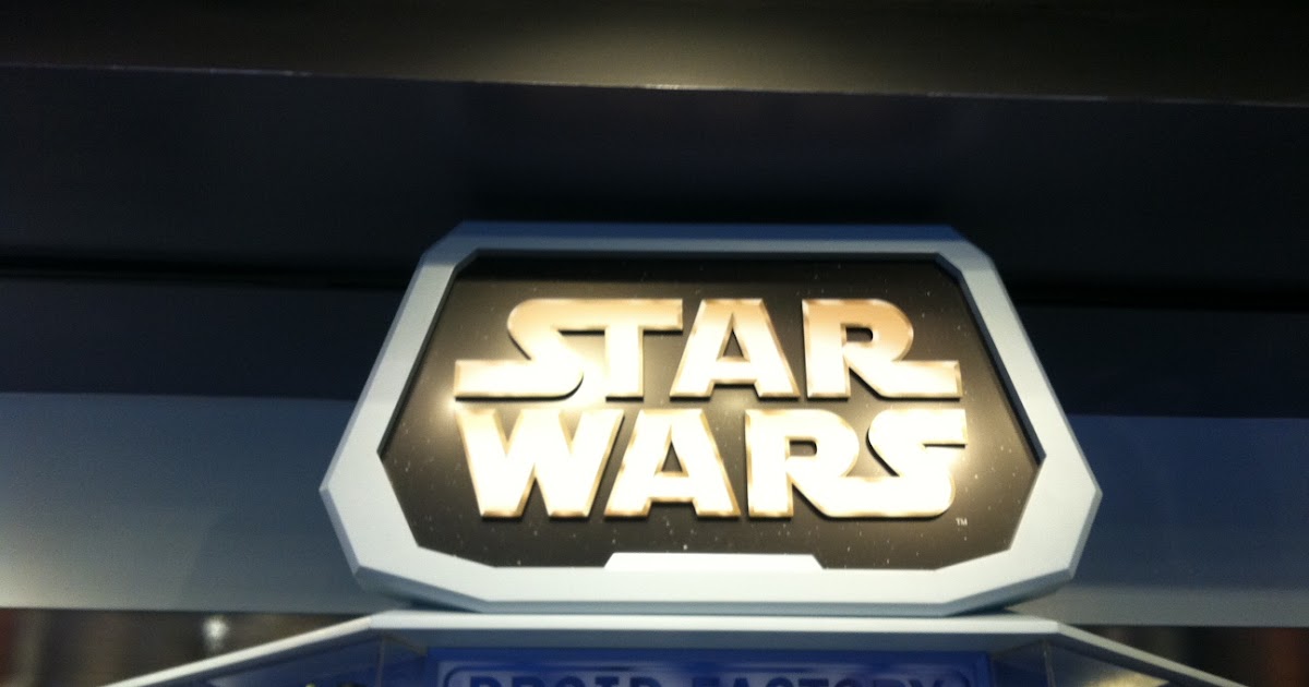 geek with curves Build a droid at Disneyland!