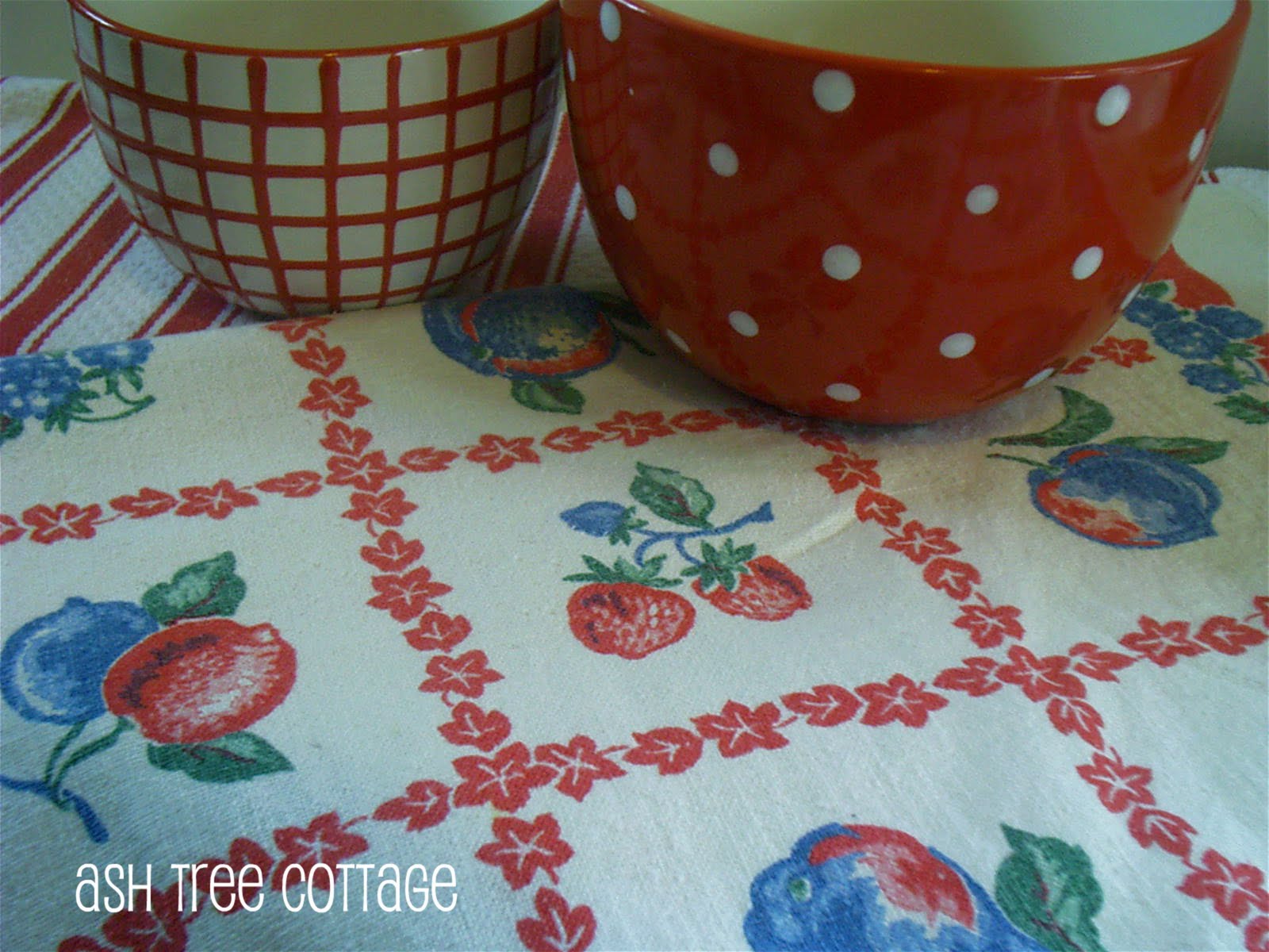 Ash Tree Cottage Wow Me Red Kitchen Linens