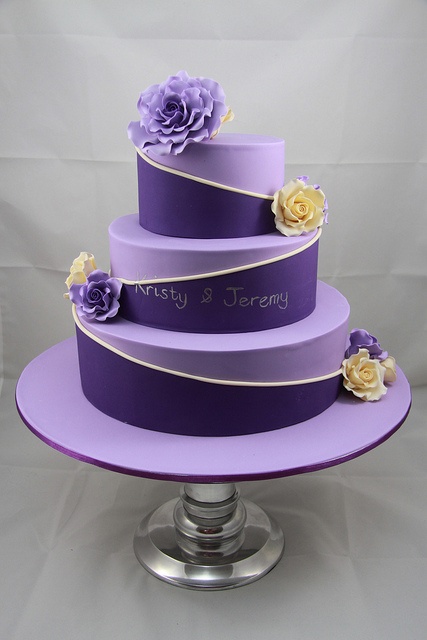 Choose royalty with Purple Wedding Cakes / Wedding Cake ...
