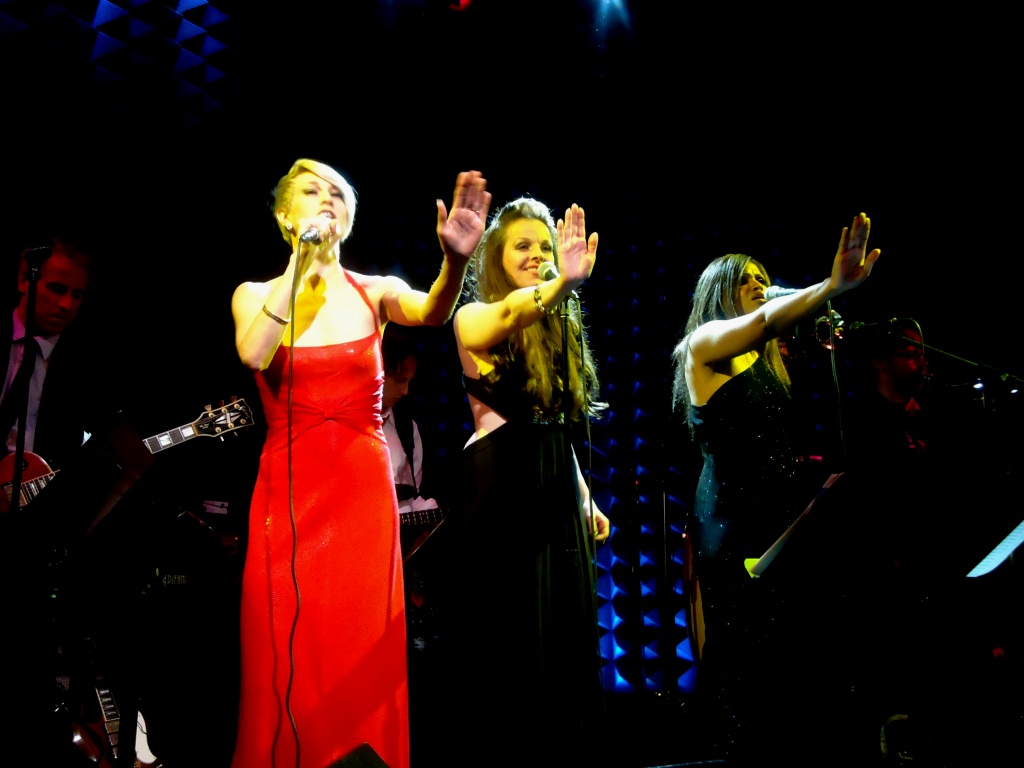 Yorkville Stoops to Nuts Losers Lounge Tribute to The Supremes