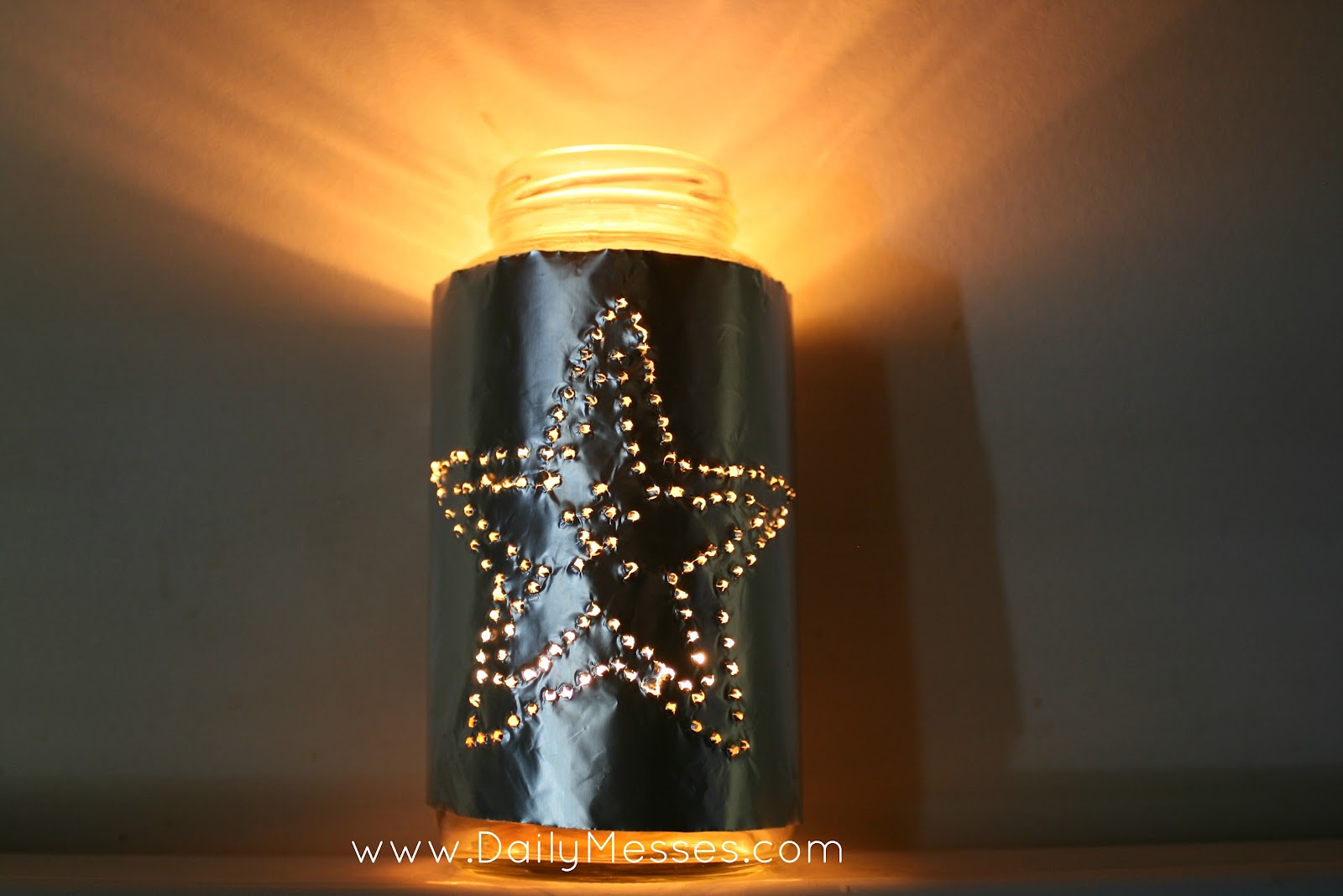 Daily Messes Easy Christmas Luminaries