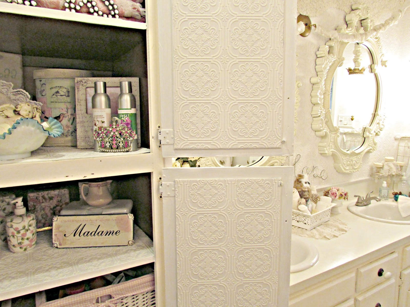 Penny's Vintage Home Uses for Leftover Wallpaper