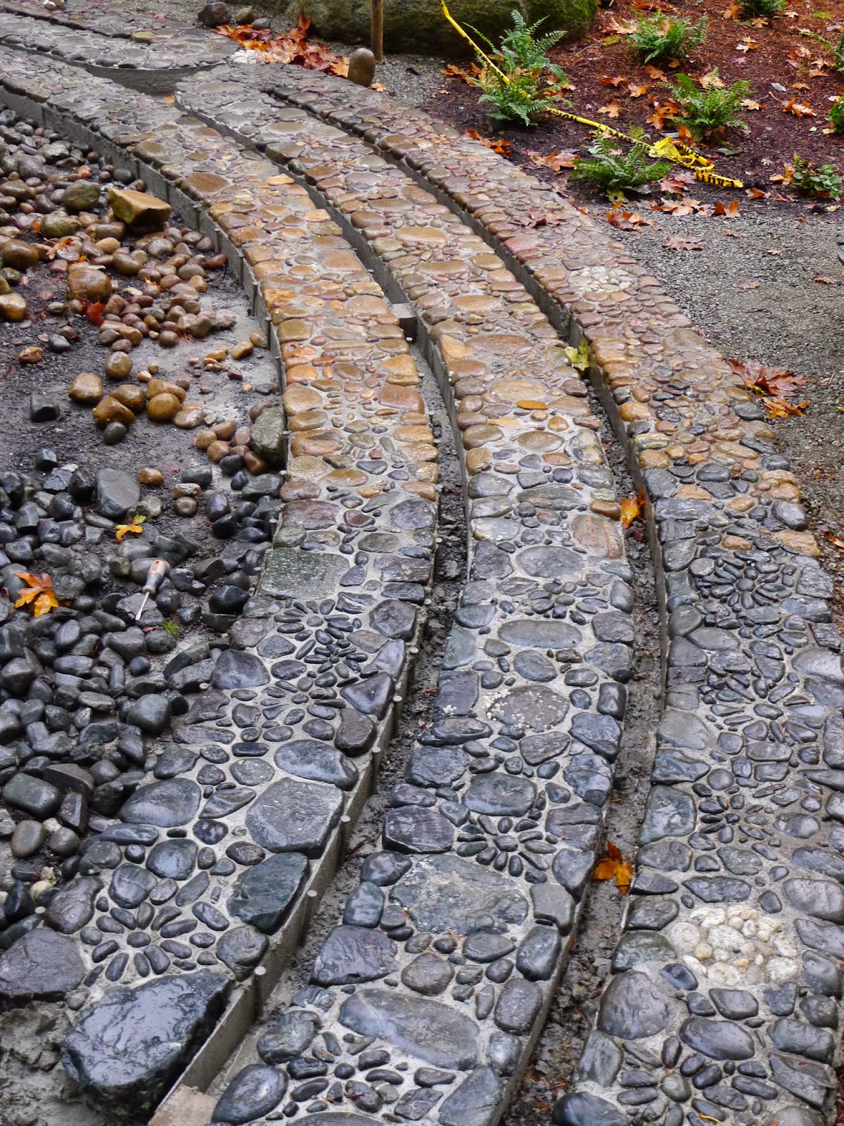 Jeffrey Bale S World Of Gardens The Halls Hill Labyrinth