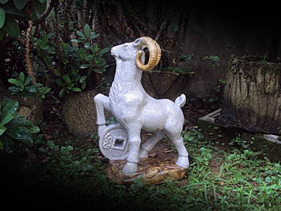 Antik Unik Cantik: Patung