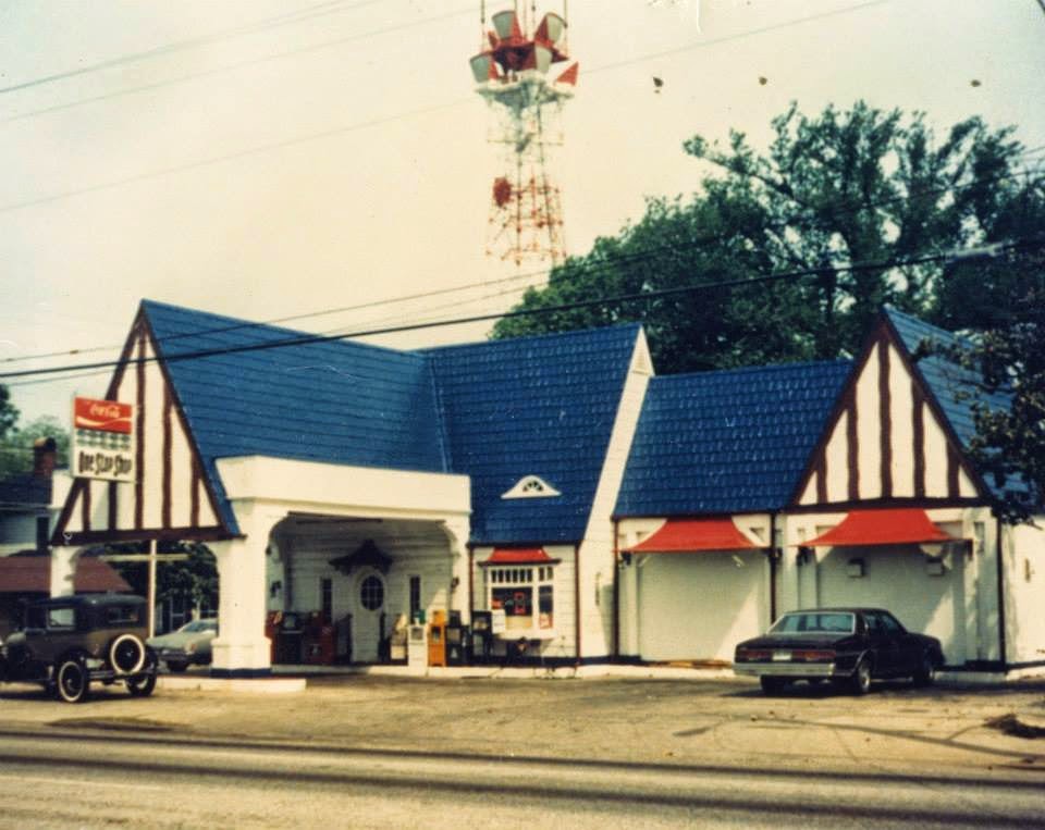 Fuel Restaurant (Downtown Charleston) Cosmos Mariners Destination