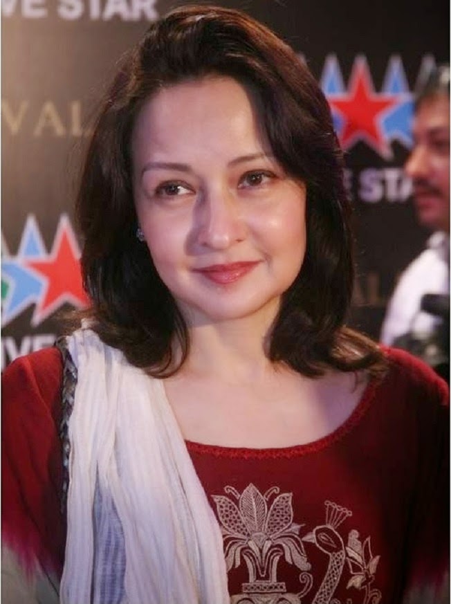 free stars wallpaper: Zeba Bakhtiar HD Wallpaper