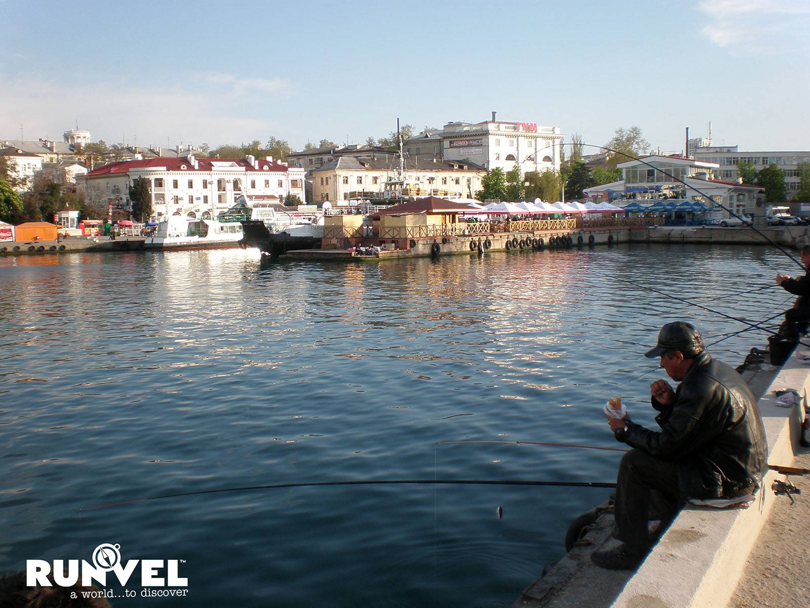 ΣΤΗ ΝΑΥΤΙΚΗ ΣΕΒΑΣΤΟΥΠΟΛΗ ΤΗΣ ΚΡΙΜΑΙΑΣ.