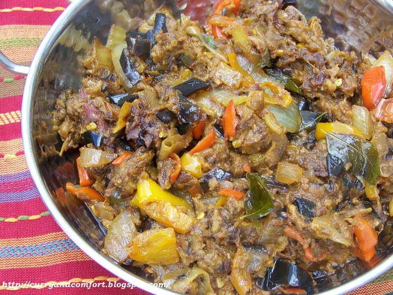 Kitchen Simmer: Traditional Sri Lankan Eggplant Curry