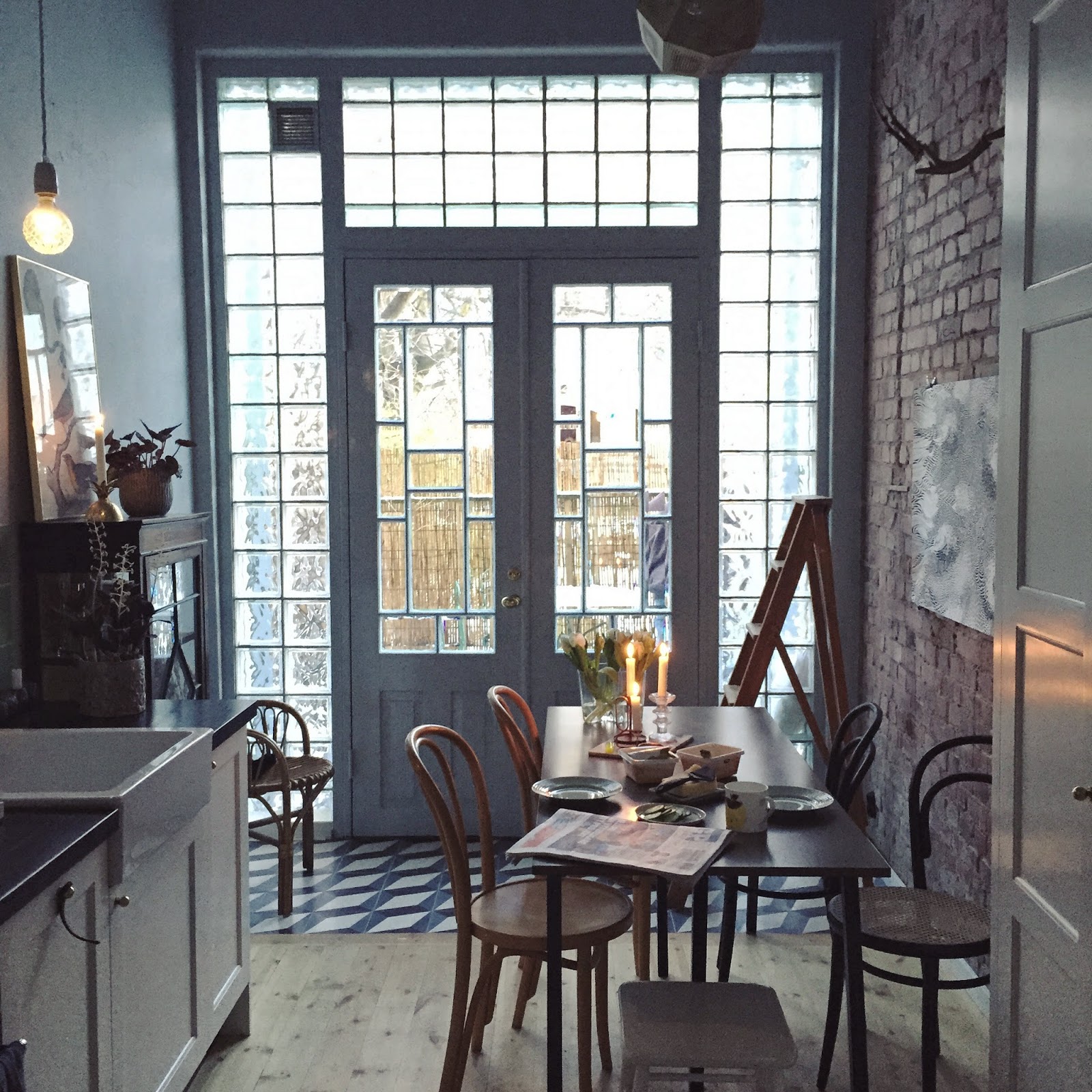 Coffee in the sun: annacate's keuken op instagram