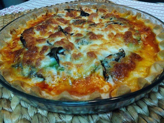 Pizza De Pollo Y Aguacate
