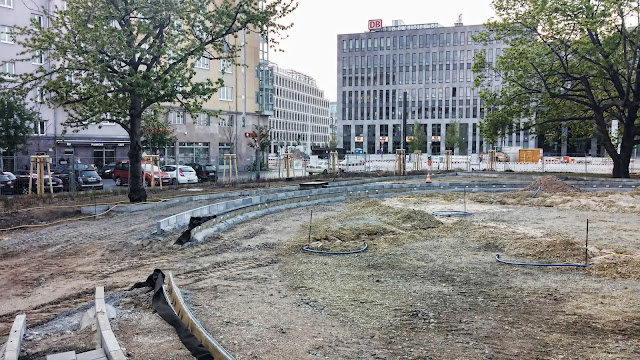 Baustelle Umgestaltung Spielplätze Eichendorffstraße, Planschbecken am Nordbahnhof, Invalidenstraße 20, 10115 Berlin, 19.04.2014