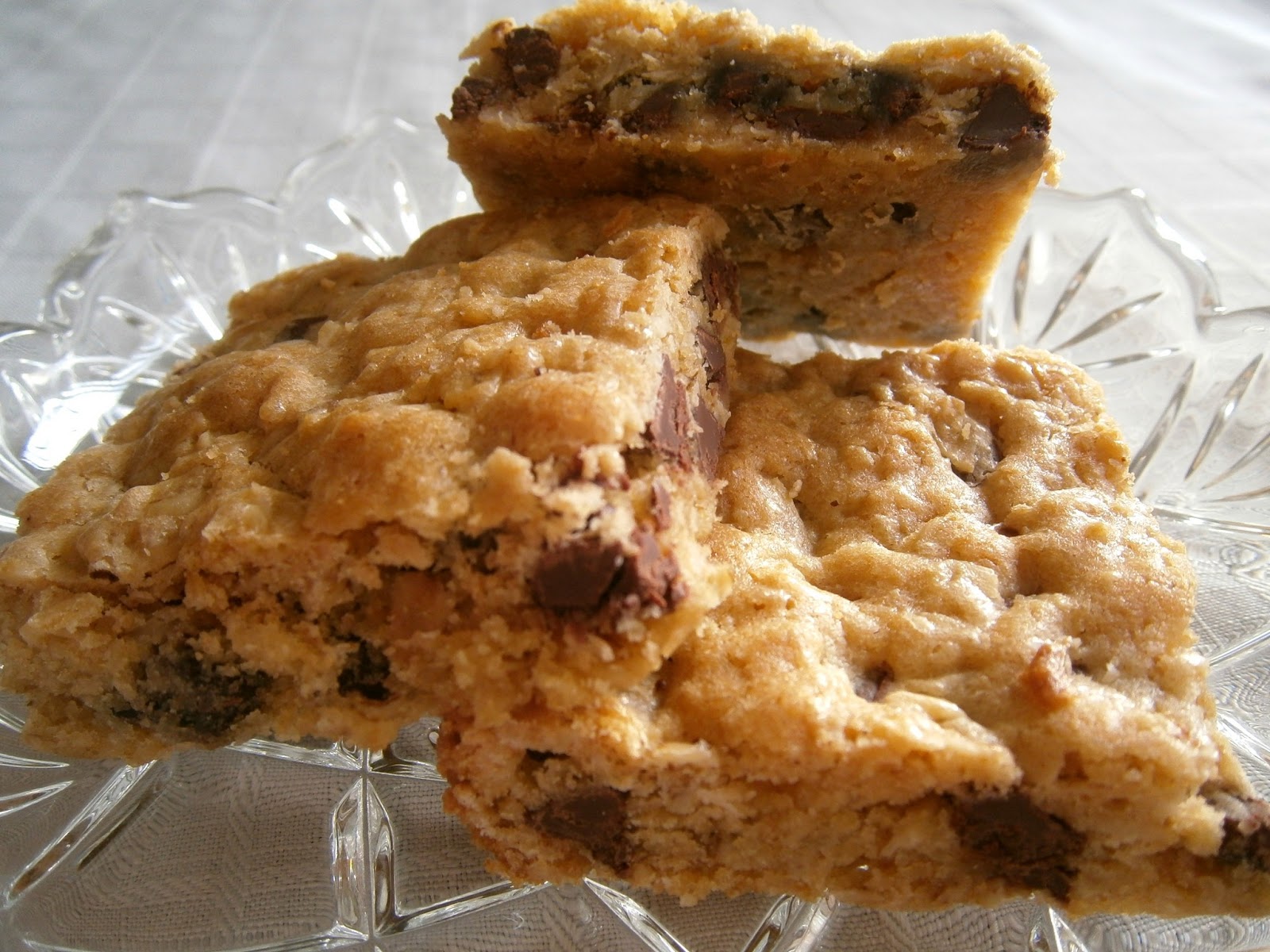 Coco's Cooking Oatmeal Chocolate Chip Bars