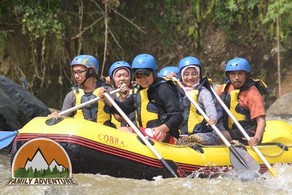 VIDEO RAFTING CIPUNAGARA SUBANG