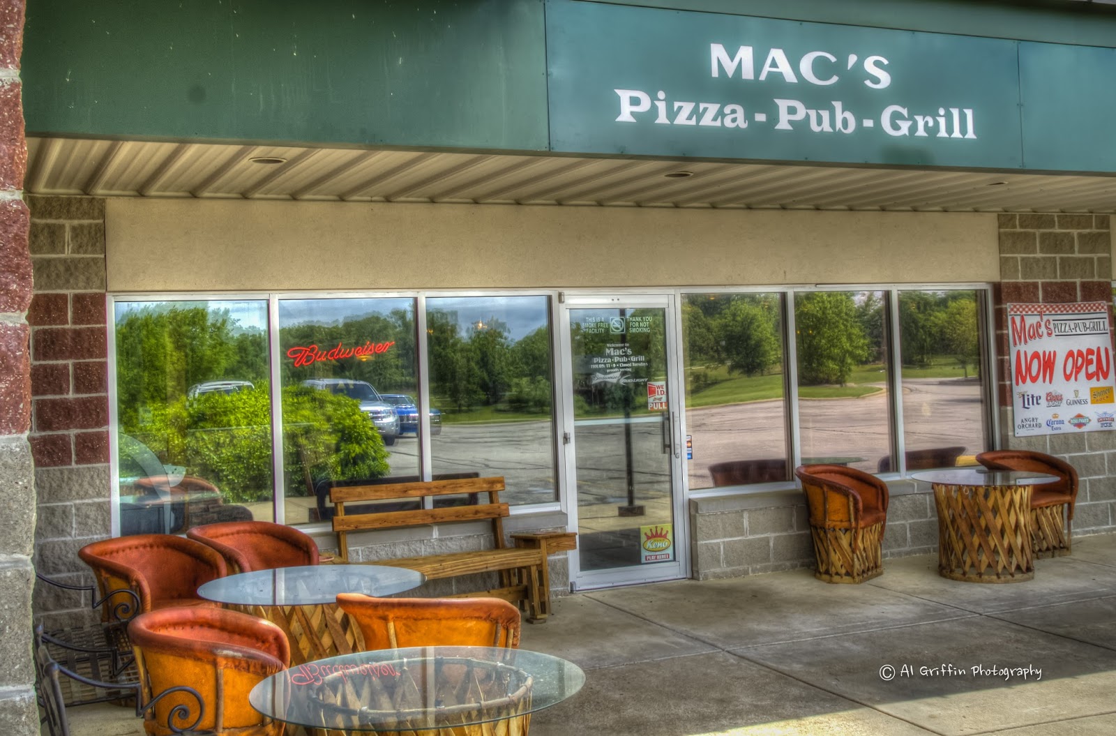 Our Eyes Upon Missouri Mac’s at the Lake, Route O, Laurie, MO