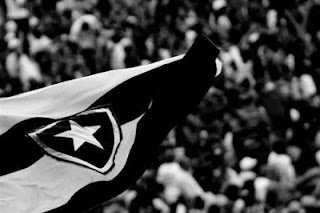 Qual será o motivo do silêncio da diretoria do Botafogo no caso do Engenhão?