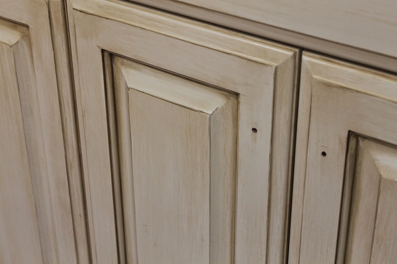 The Ragged Wren How To Glazing Cabinets