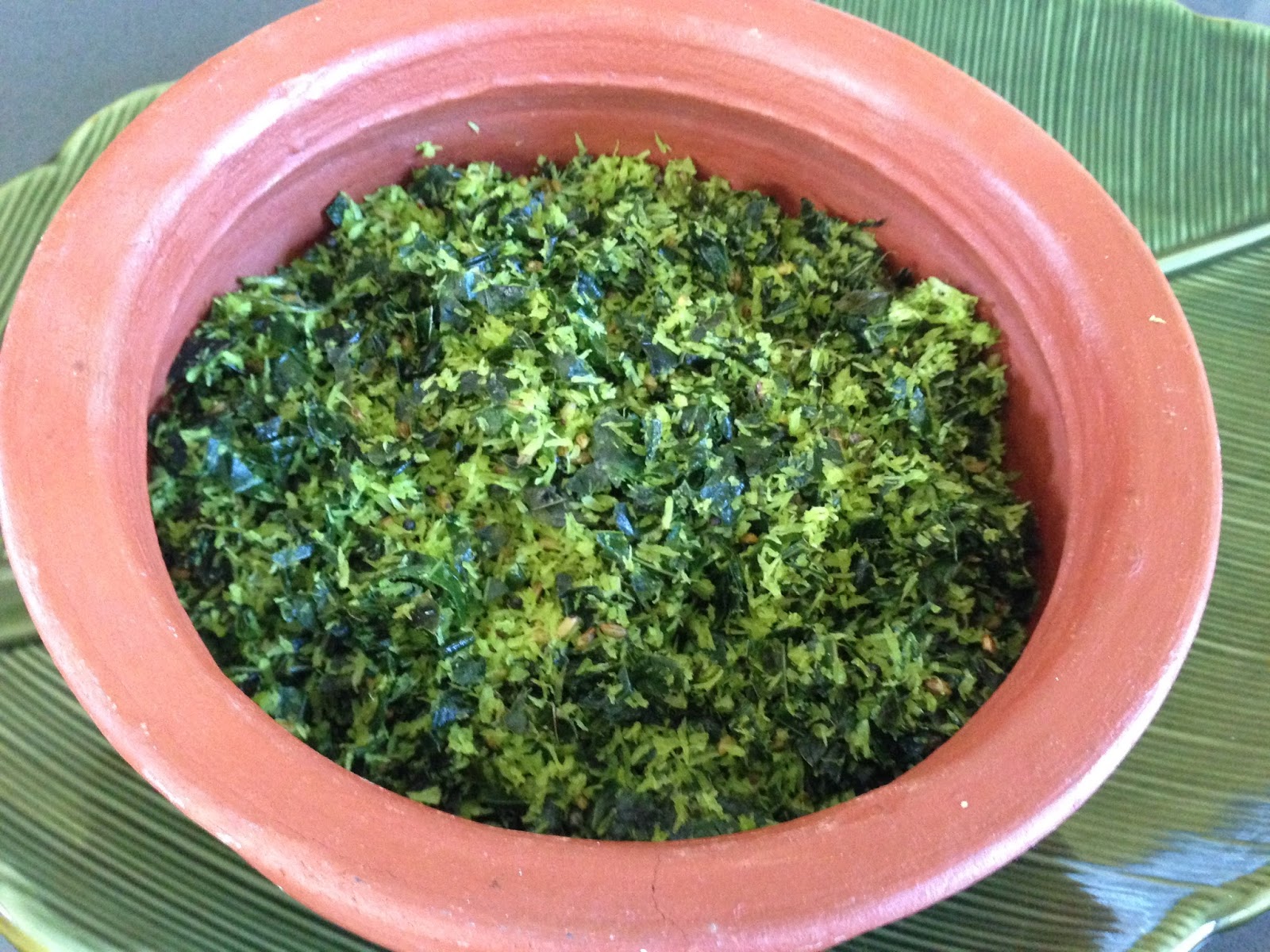 Quick'n'Healthy Long Beans Leaf Stir Fry (Payar Ila Thoran)