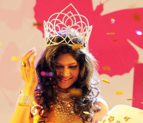 Derana Veet Miss Sri Lanka 2012 winner Sumudu Prasadini