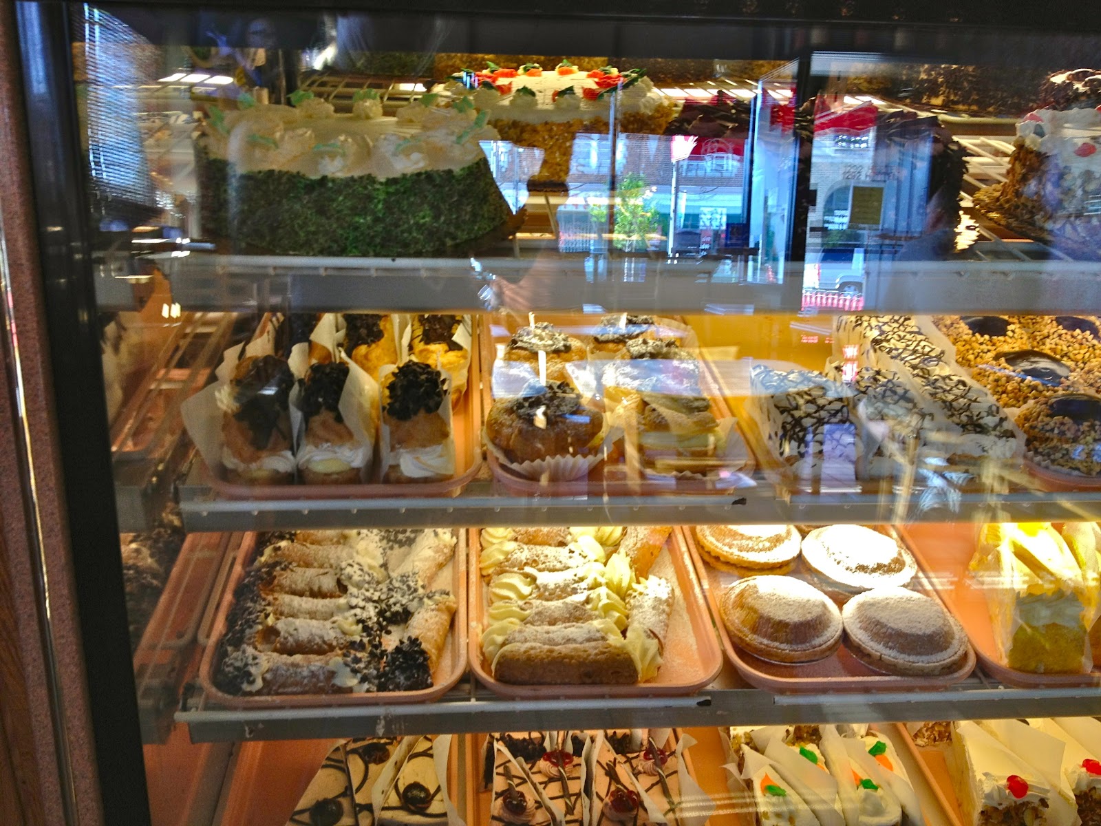 Living Buffchic Style Romeo & Juliet's Bakery on Hertel AveItalian