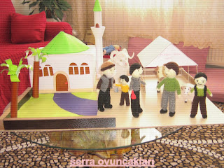 serra oyuncaklari bayram konsepti