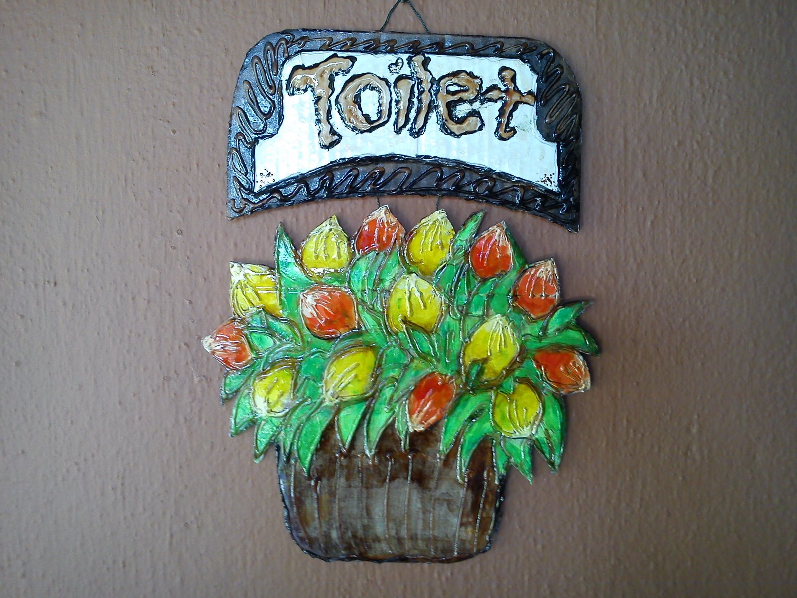 ℴwn aℜts: hiasan dinding