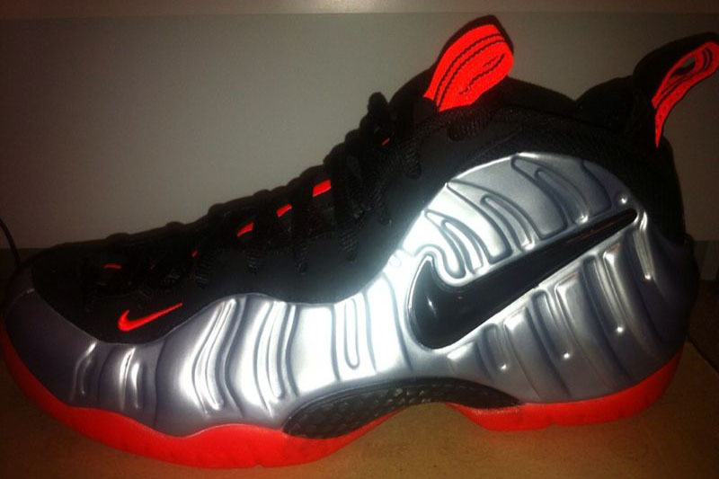 nike air foamposite pro metallic silver