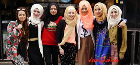 Gaya Hijabers On The Street (Part 1) Gaya Hijabers On The Street (Part 1)