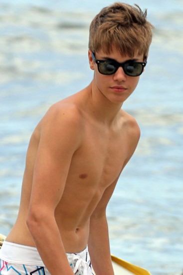 Fotos de Famosos: Fotos de Justin Bieber en la playa Fotos de Famosos: Fotos de Justin Bieber en la playa