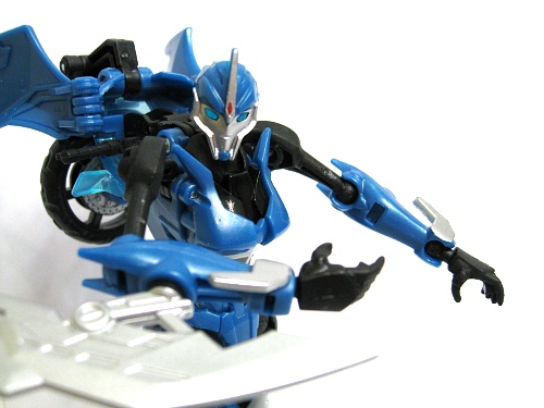 Eric's Yard: Transformers Prime: Arcee Robots in Disguise (RiD) Deluxe  Review