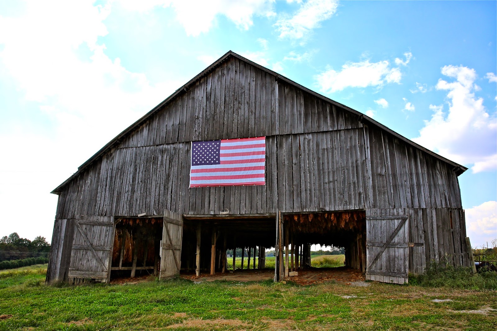 Sweet Southern Days Old Kentucky Tobacco Barns
