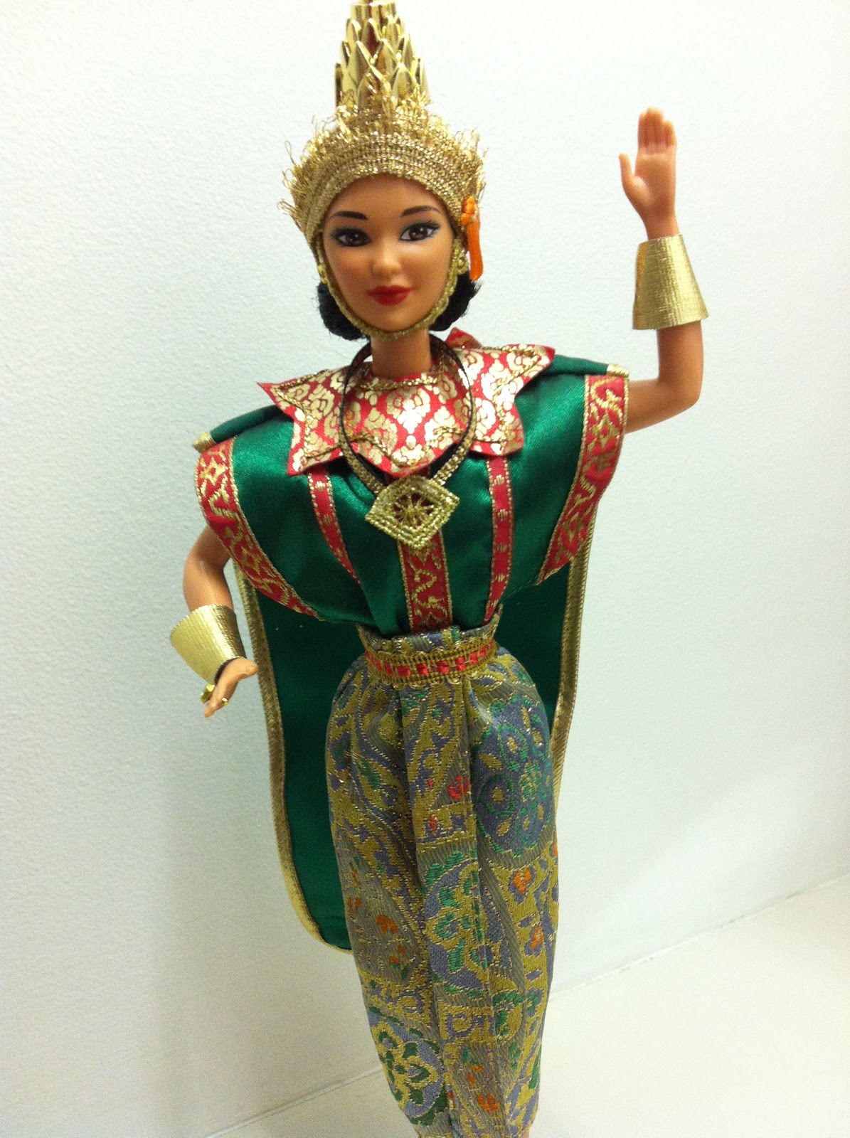 Barbie De-Boxed: Dolls of the World: Thai Barbie