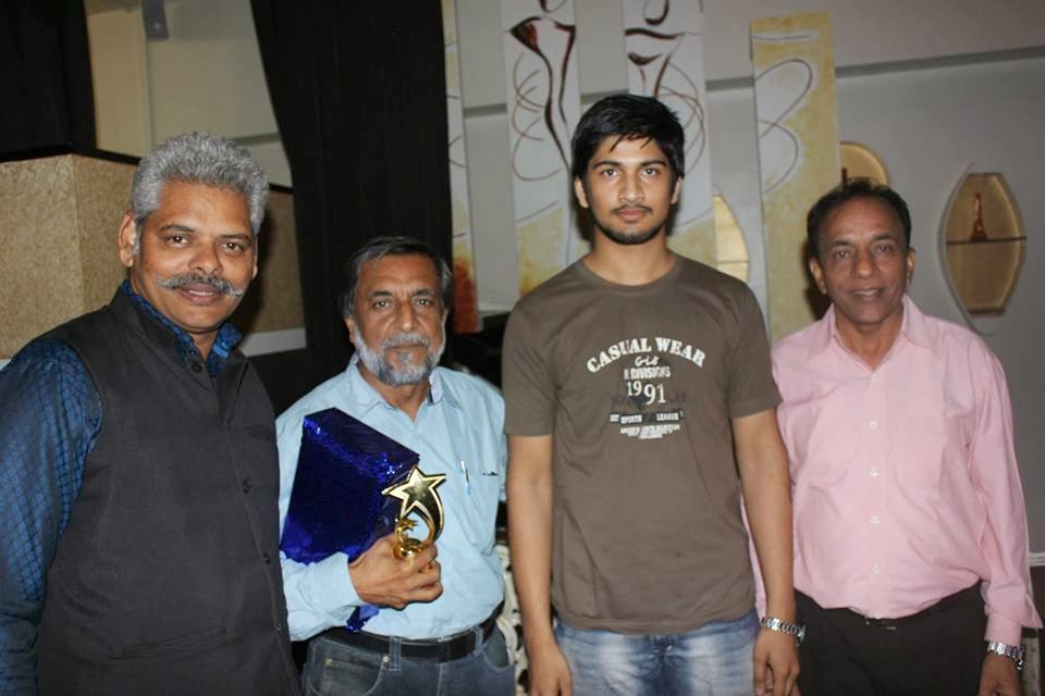 Films Tv World Divya Jagdale And Gulshan Pandey Judge Hindi Short Play Competition In Mumbai Tamil film director(gulshan pandey) with silk (vidya balan) scene from the dirty picture. films tv world